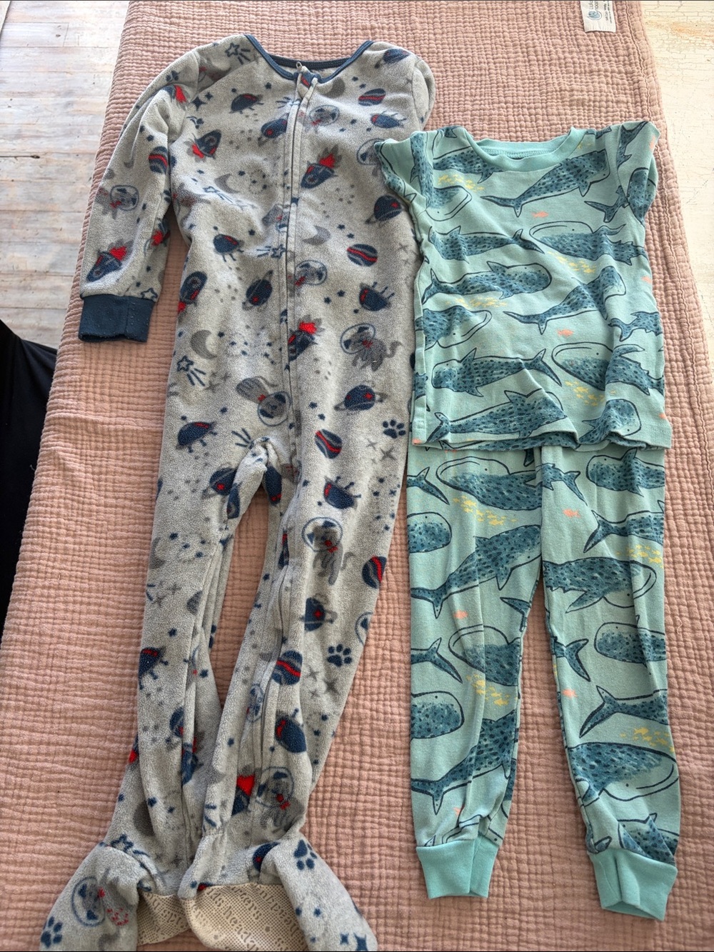 Kids Grey Space-Print Footed Pajamas 3t & Green Whale Pajama Set 2t
